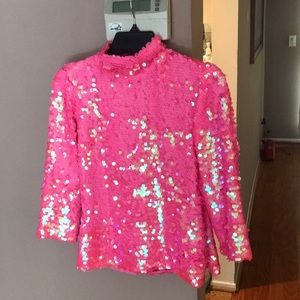 Milly top .  Runs small.  (why I am selling)